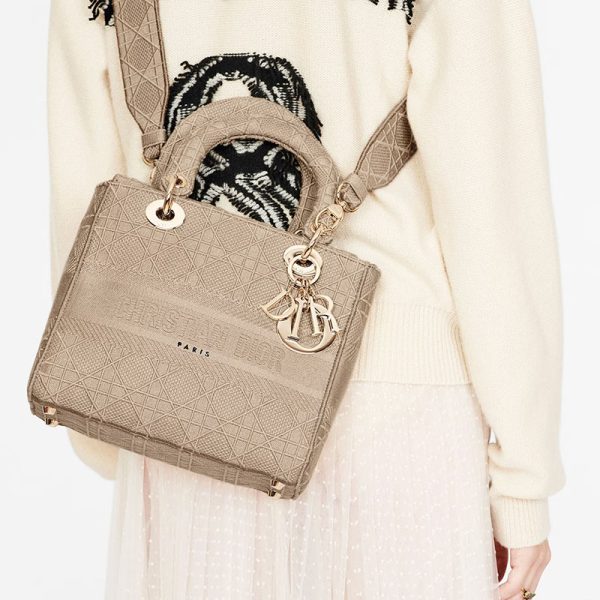 DIOR MEDIUM LADY D-LITE BAG