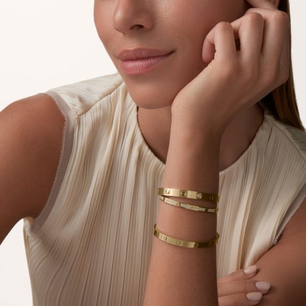 CARTIER LOVE BRACELET, CLASSIC MODEL, BRUSHED, 4 DIAMONDS