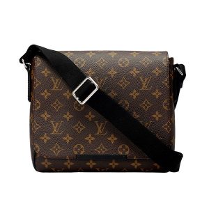 Louis Vuitton District PM M40935