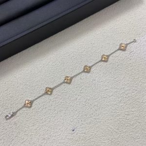 Van Cleef & Arpels Vintage Alhambra bracelet, 6 motifs