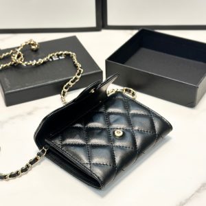 Classic Flap Chain Card Wallet Gold Metal Black