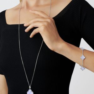 Van Cleef & Arpels Magic Alhambra long necklace, 1 motif