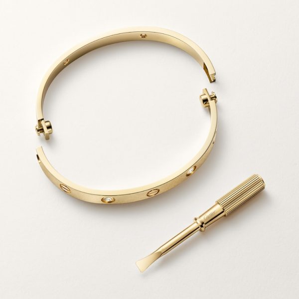 CARTIER LOVE BRACELET, CLASSIC MODEL, BRUSHED, 4 DIAMONDS