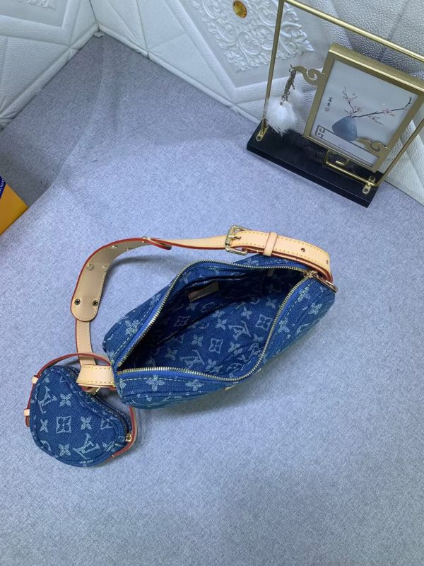 Louis Vuitton Croissant MM M46856