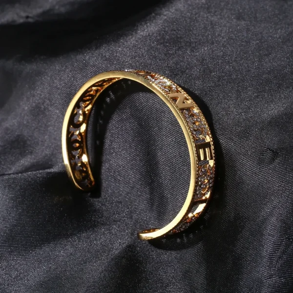 CC Bracelet 0009