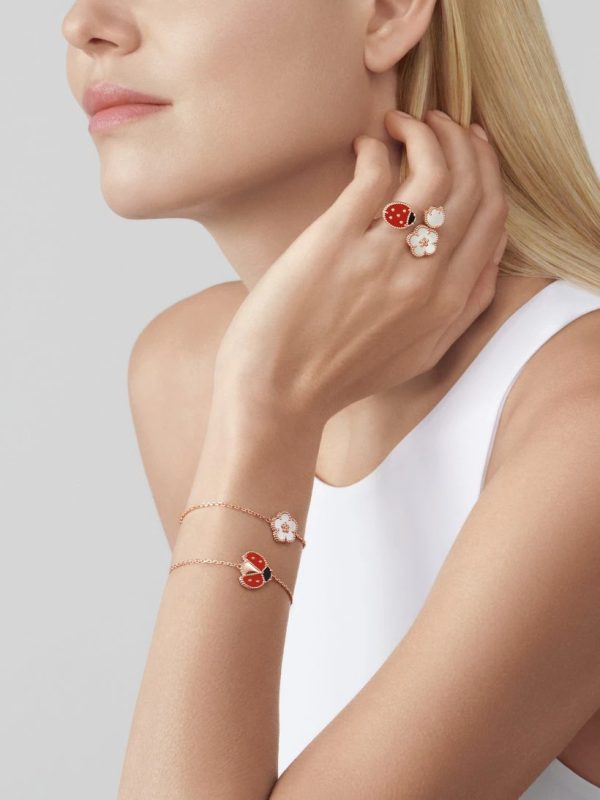 Van Cleef & Arpels Lucky Spring Between the Finger ring