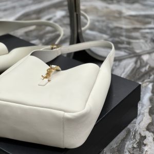 YSL LE 5 À 7 SOFT SMALL HOBO BAG IN SMOOTH LEATHER