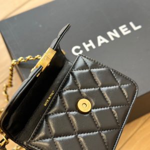 Clutch with Chain