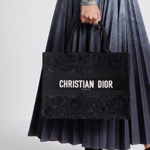 DIOR MEDIUM  BOOK TOTE