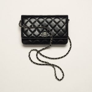CLASSIC WALLET ON CHAIN