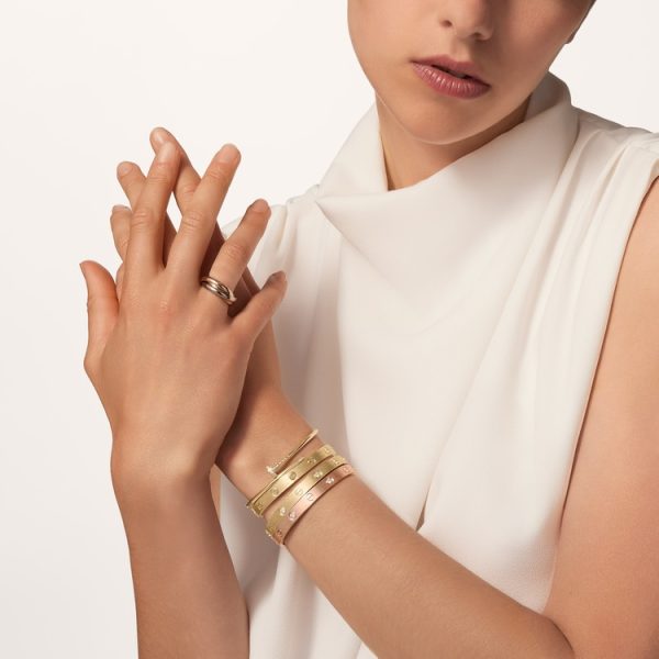 CARTIER LOVE BRACELET, CLASSIC MODEL, BRUSHED, 4 DIAMONDS