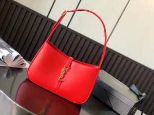 YSL Le 5 A 7  Hobo Bag In Smooth Leather