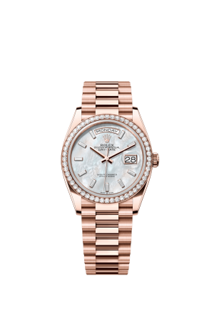 The Oyster Perpetual Day-Date 36 in 18 ct Everose gold features a diamond-set white mother-of-pearl dial, a diamond-set bezel and a President bracelet. -m128345rbr-0077