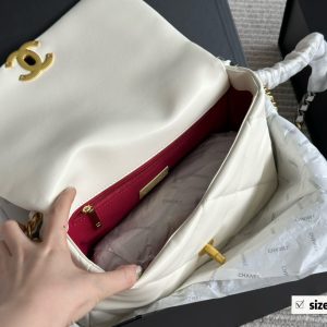 19 Handbag