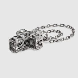 GUCCI NECKLACE WITH G QUADRO