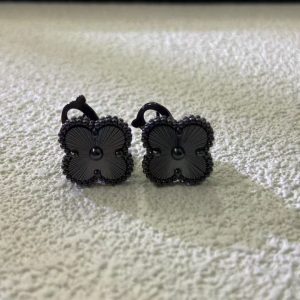Van Cleef & Arpels Magic Alhambra earrings