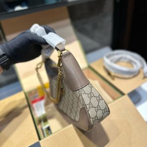 GUCCI Aphrodite Small Chain Shoulder Bag