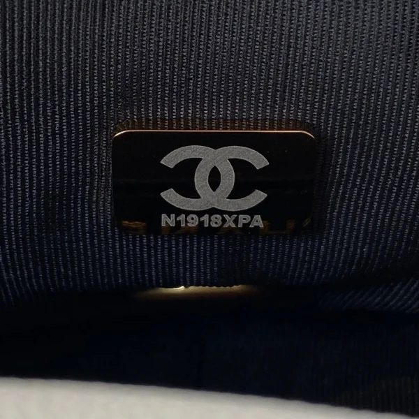 Chanel Mini Flap Bag With Top Handle Gold Hardware White For Women, Women's Handbags, Shoulder Bags 7.9in/20cm AS2431
