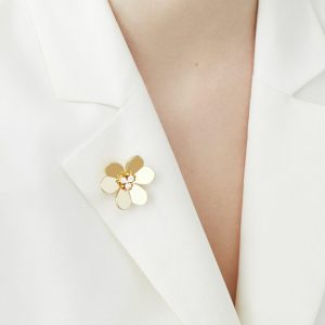 Van Cleef & Arpels Frivole clip pendant, very large model