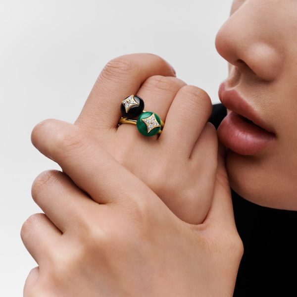 Louis Vuitton B Blossom Ring, Yellow Gold, White Gold, Malachite And Diamonds