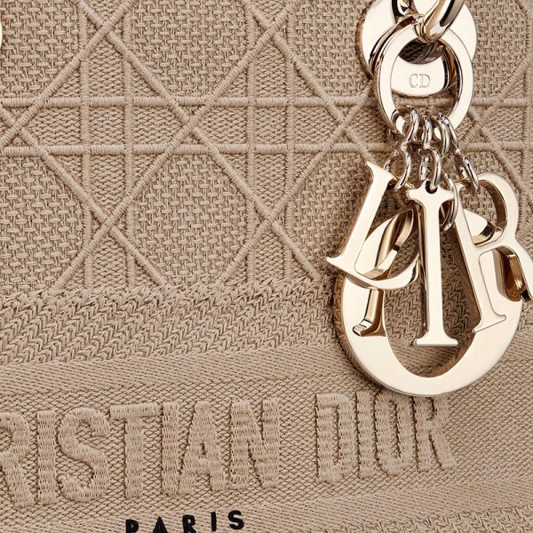 DIOR MEDIUM LADY D-LITE BAG