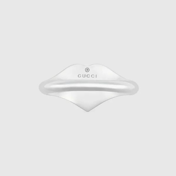 GUCCI HEART RING WITH INTERLOCKING G