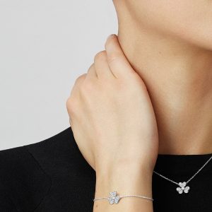 Van Cleef & Arpels Frivole pendant, mini model