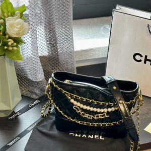 Aged Calfskin Quilted Small Gabrielle Hobo Black