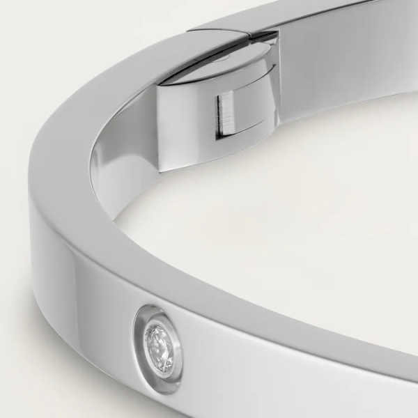 CARTIER LOVE BRACELET, SMALL MODEL, 10 DIAMONDS