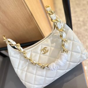 24a hobo bag 23cm white calfskin gold hardware