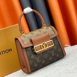 Louis Vuitton Dauphine Capitale M46751