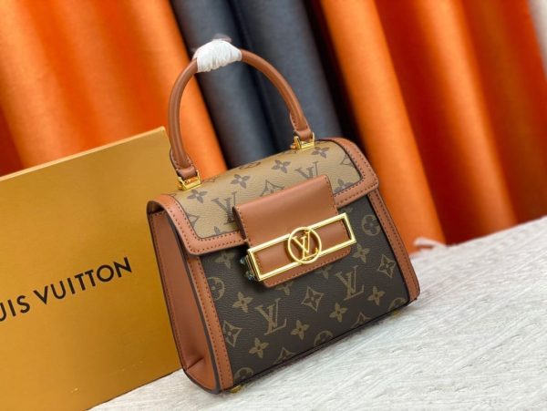 Louis Vuitton Dauphine Capitale M46751