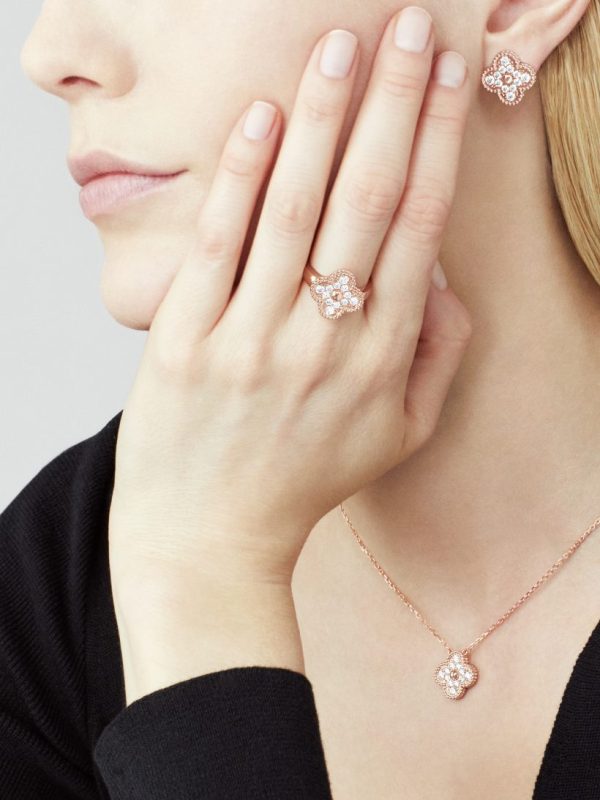 Van Cleef & Arpels Vintage Alhambra ring