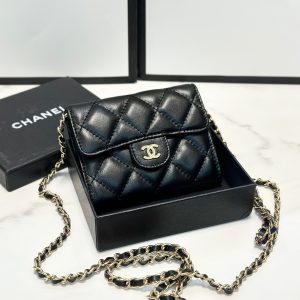 Classic Flap Chain Card Wallet Gold Metal Black