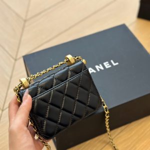 Clutch with Chain