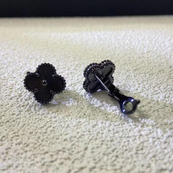 Van Cleef & Arpels Magic Alhambra earrings