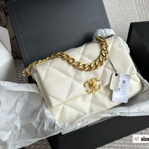 19 Handbag