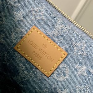 Louis Vuitton CarryAll PM M11462