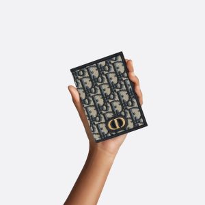 DIOR 30 Montaigne Passport Holder