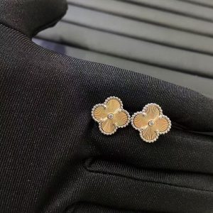 Van Cleef & Arpels Magic Alhambra earrings