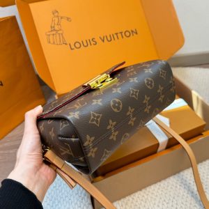Louis Vuitton Cluny Mini