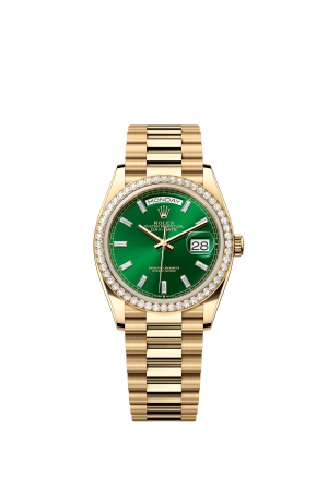 The Oyster Perpetual Day-Date 36 is in 18 ct yellow gold with a brilliant green diamond-set dial, a diamond-set bezel and a President bracelet. -m128348rbr-0078